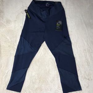 Nike Women's Fly Lux Crop Training Tights